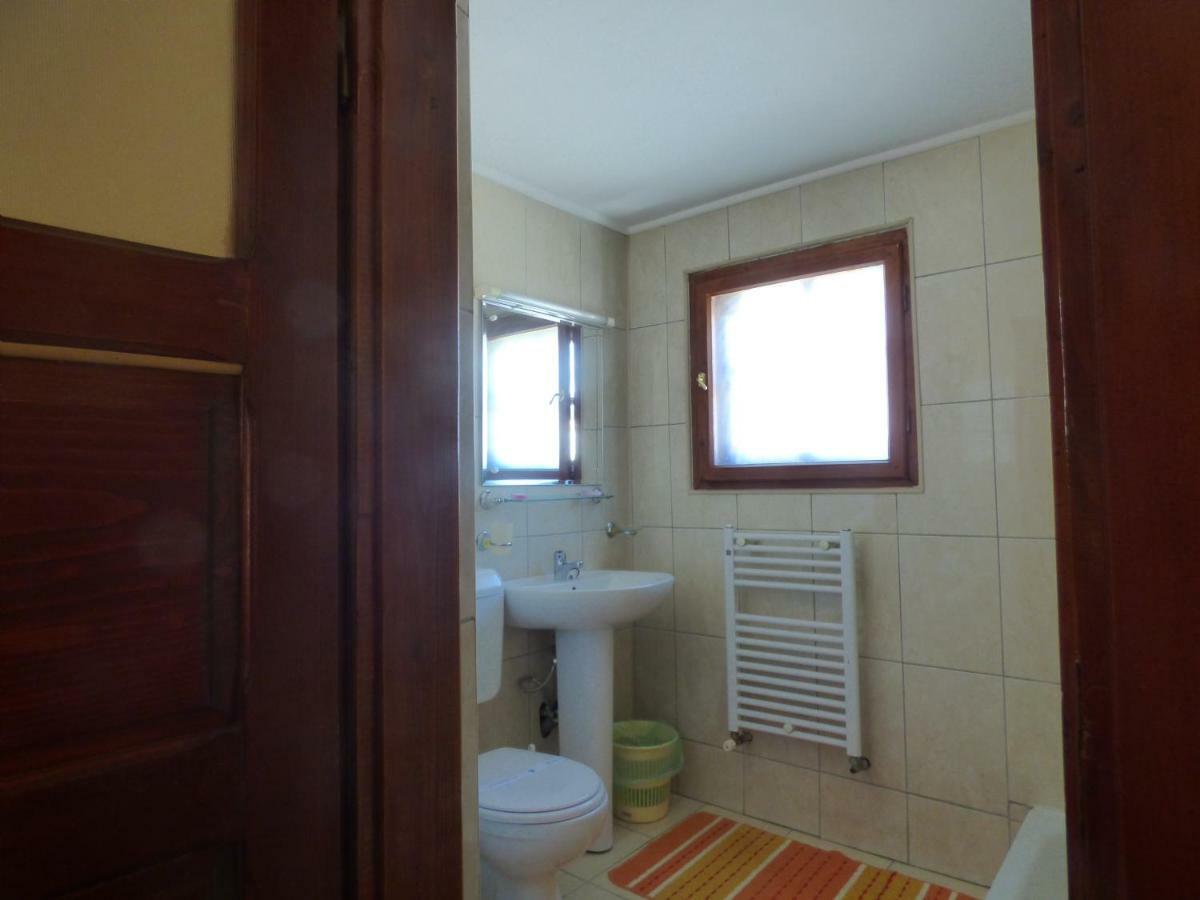 Hotel Gura Padurii à Sinaia Extérieur photo