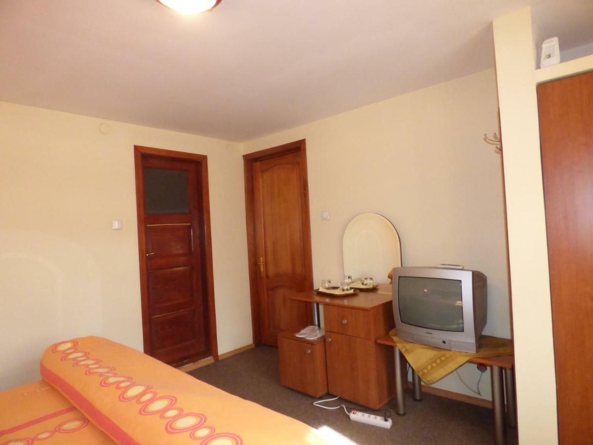 Hotel Gura Padurii à Sinaia Extérieur photo